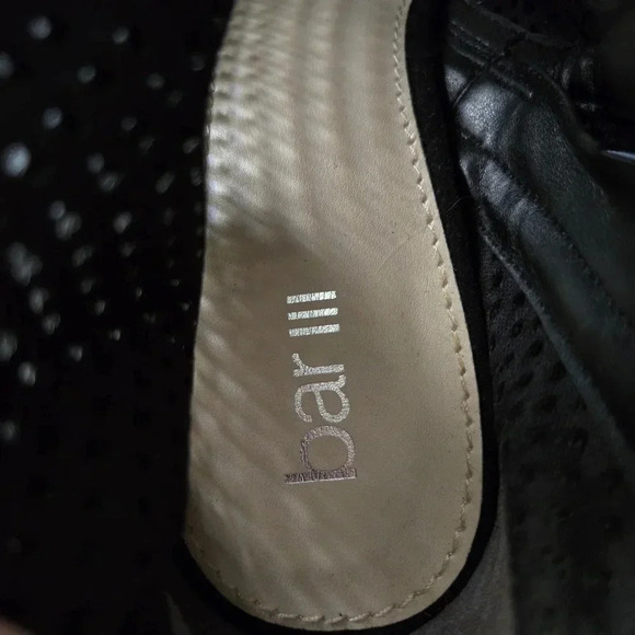 Bar III | Black Megan Perforated Peep Toe Booties Sz 9 - Picture 6 of 8